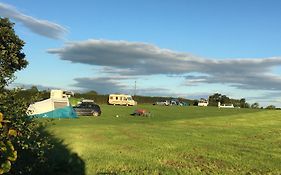 Carreg Y Gwynt Campsite - Touring And Tent Pitches